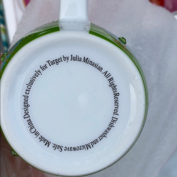 2 beautiful saucer and 2 tea cups - Picture 7 of 9